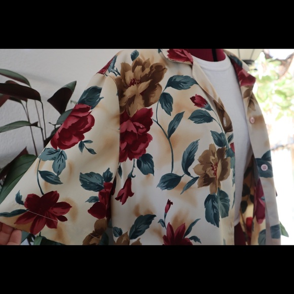 VINTAGE rose button up - Picture 4 of 4